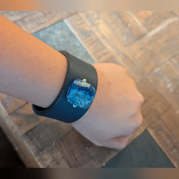 Lapis‎ lazuli Blue Leather Cuff Bracelet - Picture 5 of 7